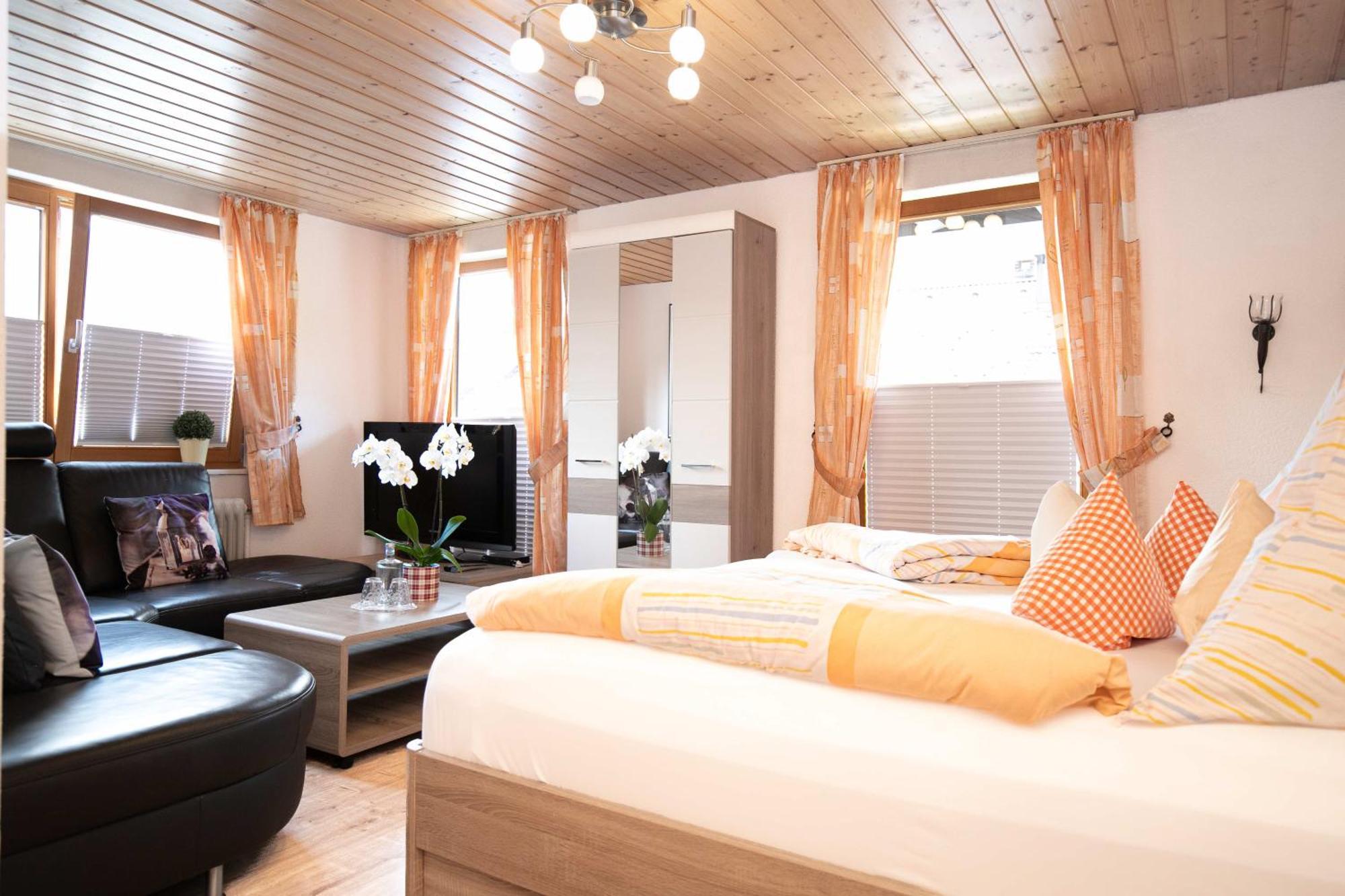 Hotel Restaurant Amadeus - Inclusive Skipass Und Vieles Mehr Bad Hindelang Dış mekan fotoğraf