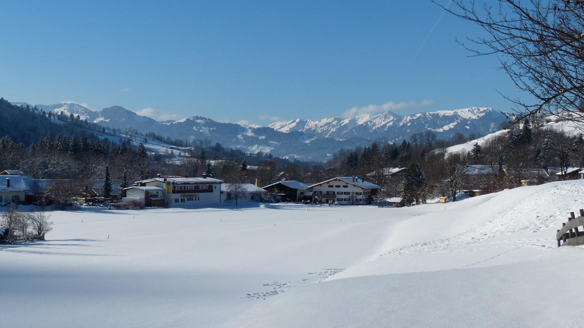 Hotel Restaurant Amadeus - Inclusive Skipass Und Vieles Mehr Bad Hindelang Dış mekan fotoğraf